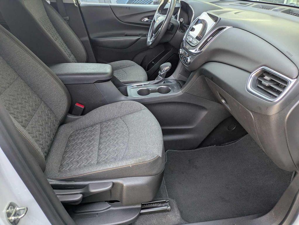 used 2022 Chevrolet Equinox car, priced at $19,999