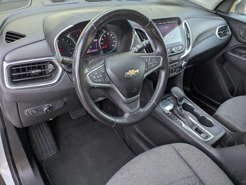 used 2022 Chevrolet Equinox car, priced at $19,999