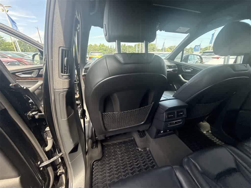 used 2018 Audi Q7 car, priced at $19,250