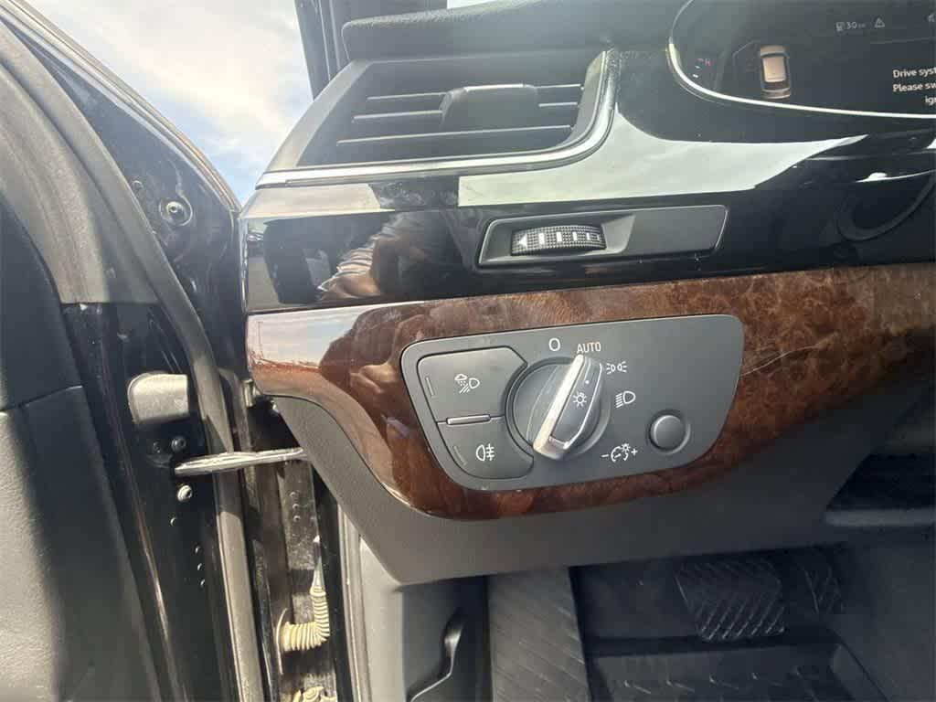 used 2018 Audi Q7 car, priced at $19,250