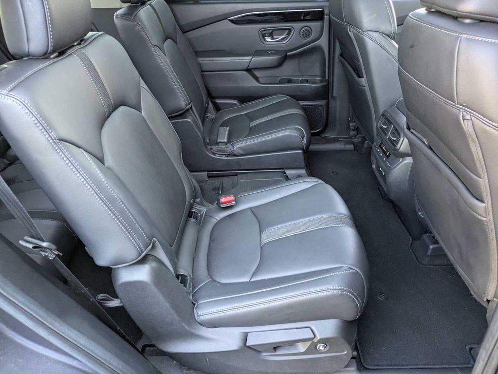 used 2023 Honda Pilot car, priced at $38,799
