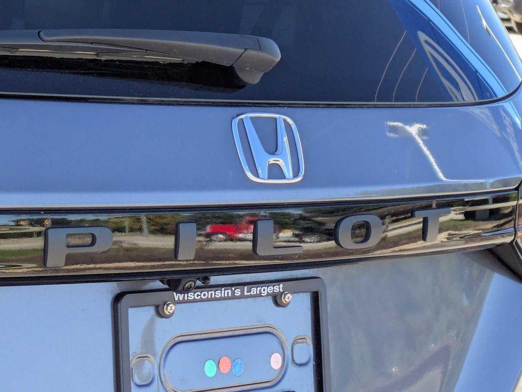 used 2023 Honda Pilot car, priced at $38,799