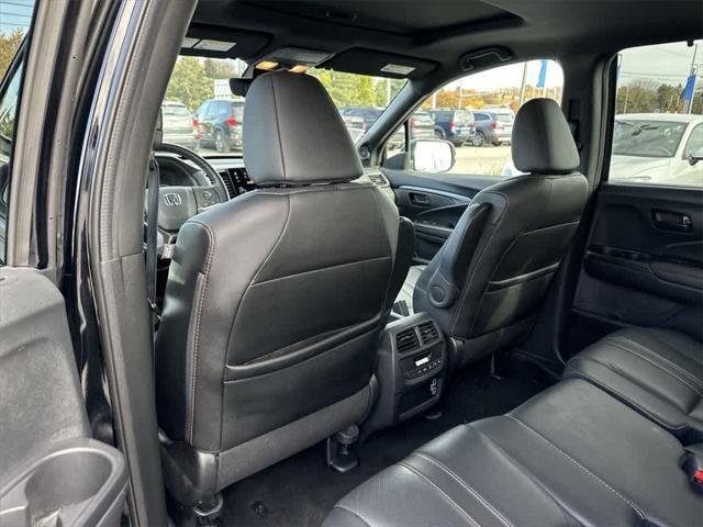 used 2022 Honda Pilot car, priced at $34,894