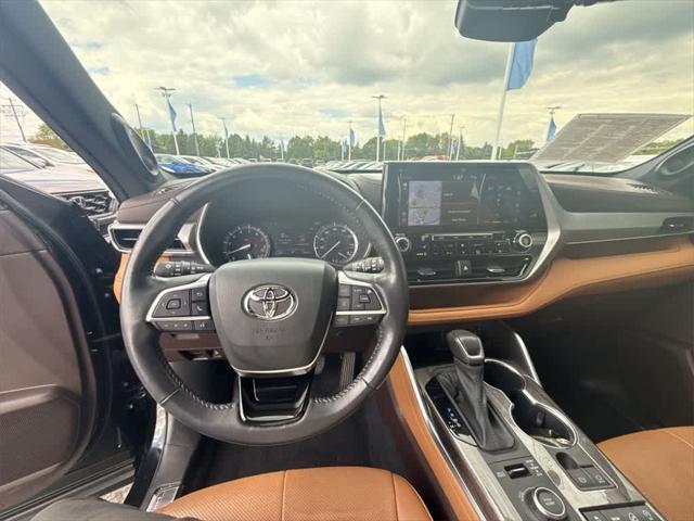 used 2021 Toyota Highlander car, priced at $44,601
