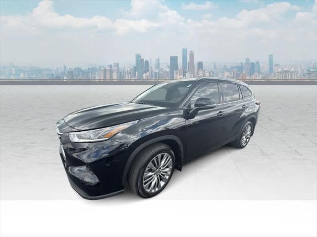 used 2021 Toyota Highlander car, priced at $44,601