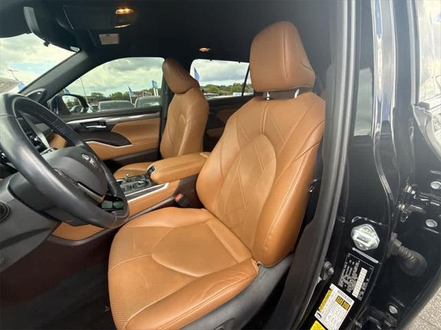 used 2021 Toyota Highlander car, priced at $44,601