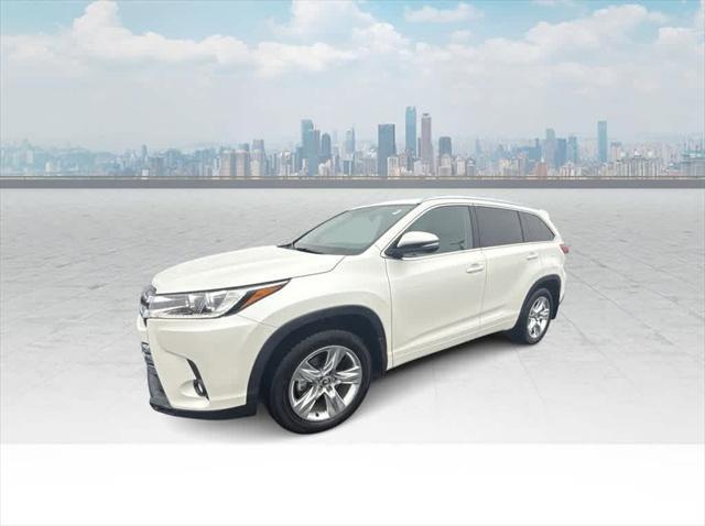 used 2018 Toyota Highlander car, priced at $33,512
