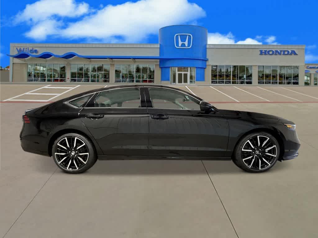 new 2025 Honda Accord Hybrid car, priced at $38,015