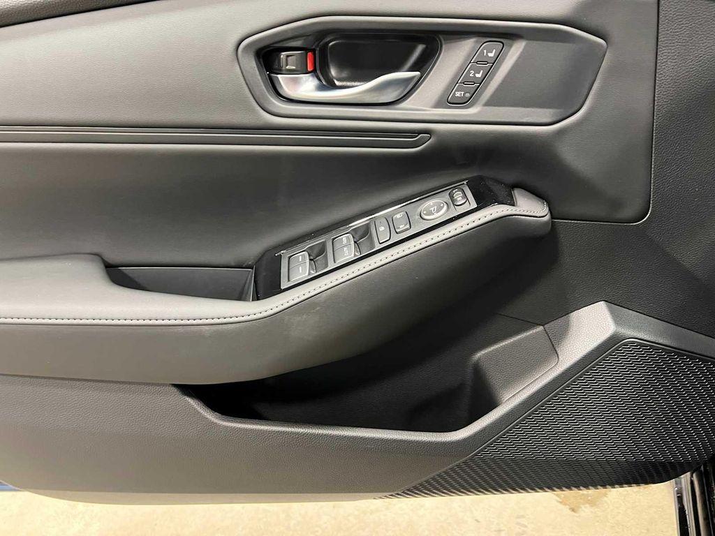 new 2025 Honda Accord Hybrid car, priced at $38,015