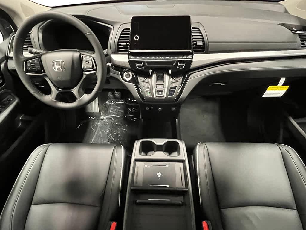 new 2026 Honda Odyssey car, priced at $46,207