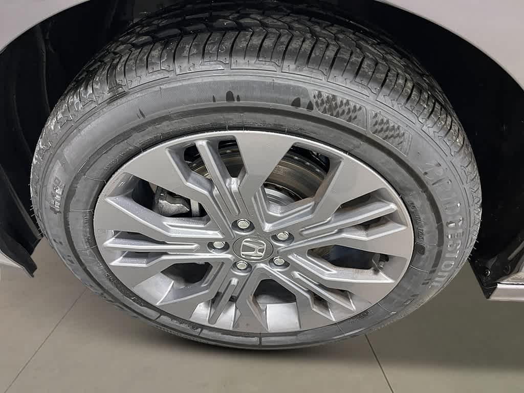 new 2026 Honda Odyssey car, priced at $46,207