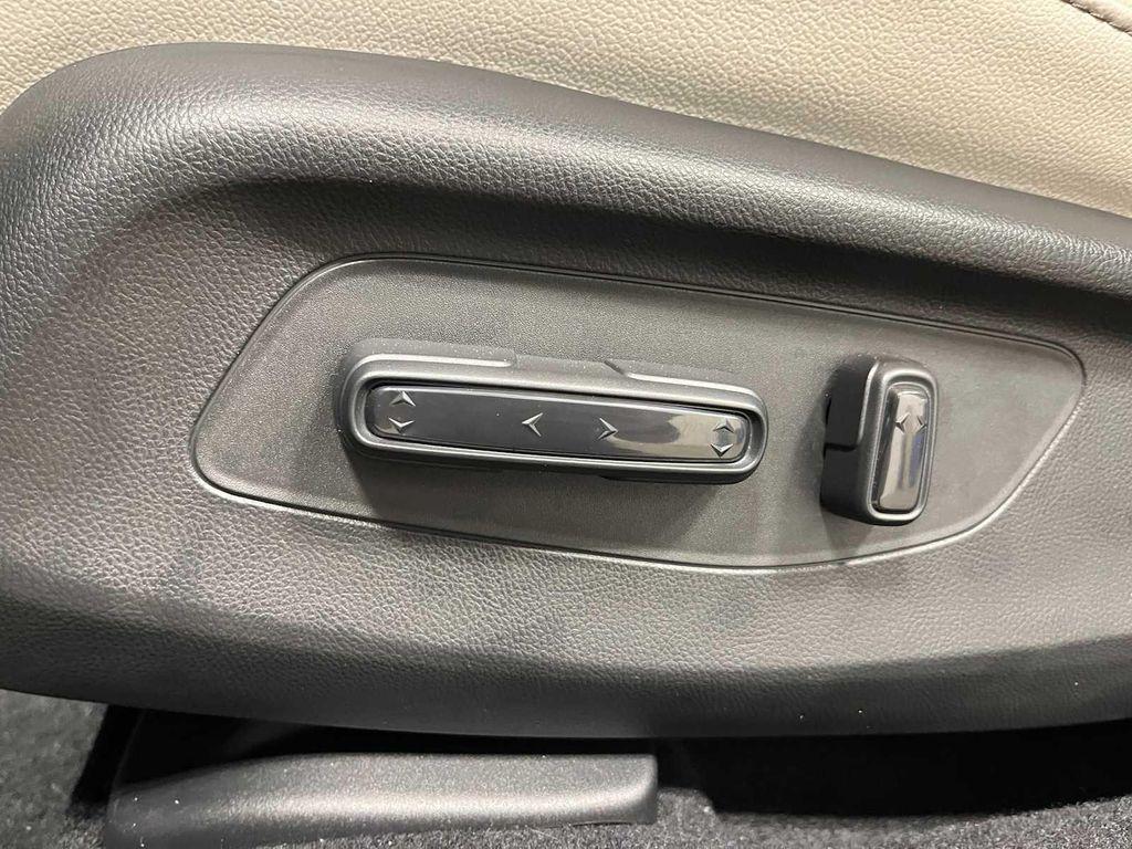 new 2026 Honda HR-V car, priced at $32,051