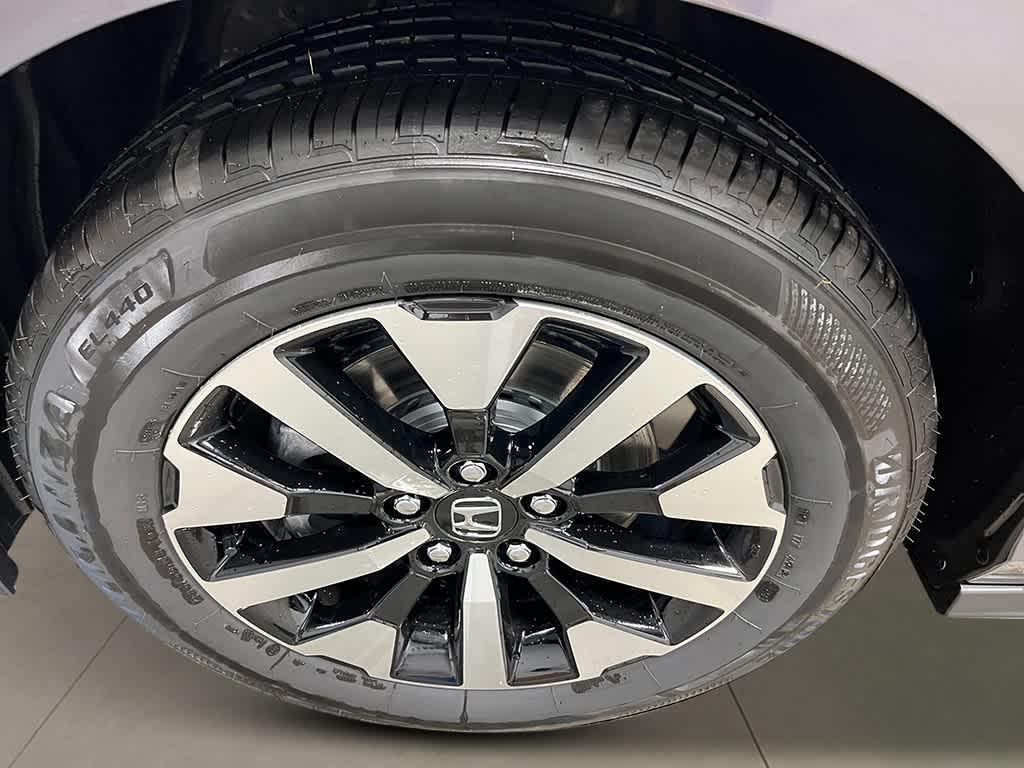 new 2026 Honda Odyssey car, priced at $42,237