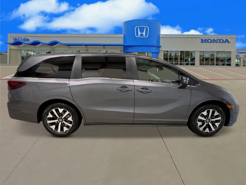 new 2026 Honda Odyssey car, priced at $42,237