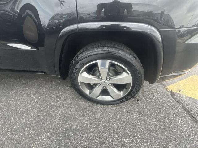 used 2014 Jeep Grand Cherokee car, priced at $17,548
