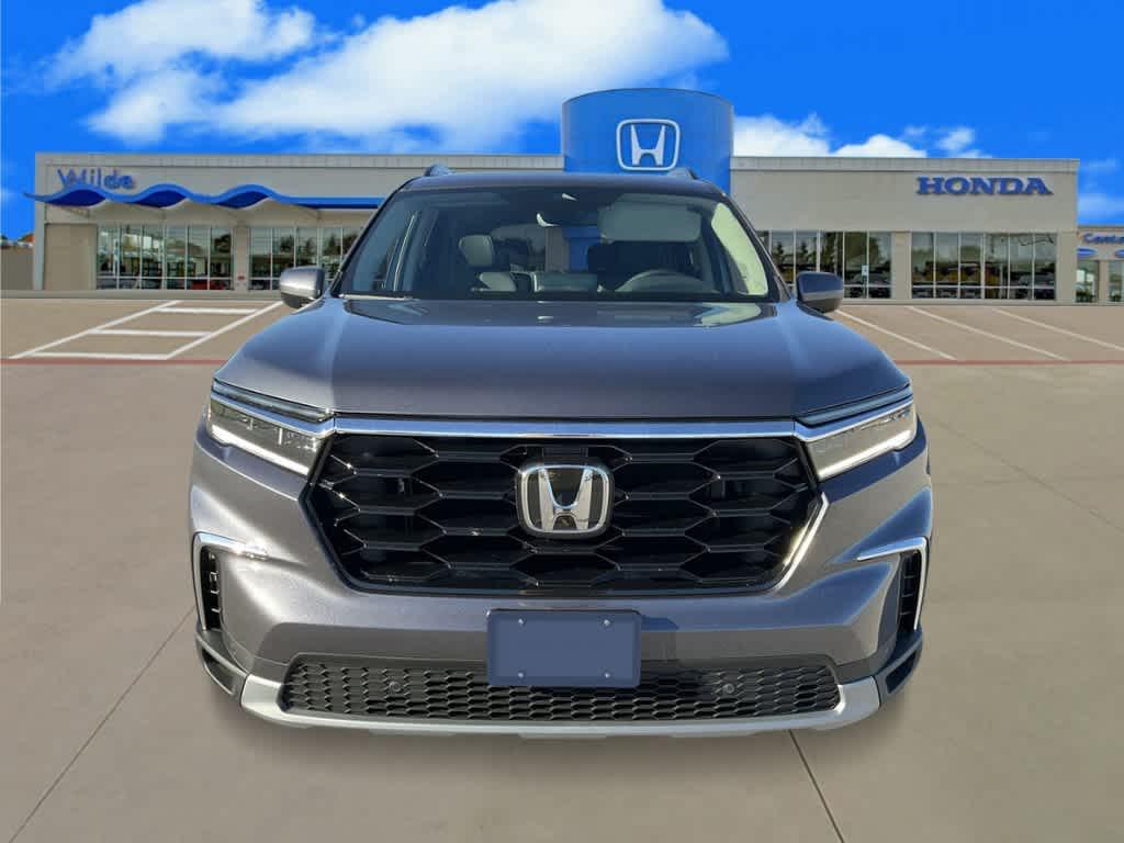 new 2025 Honda Pilot car, priced at $49,564