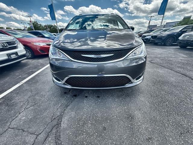 used 2017 Chrysler Pacifica car, priced at $11,000