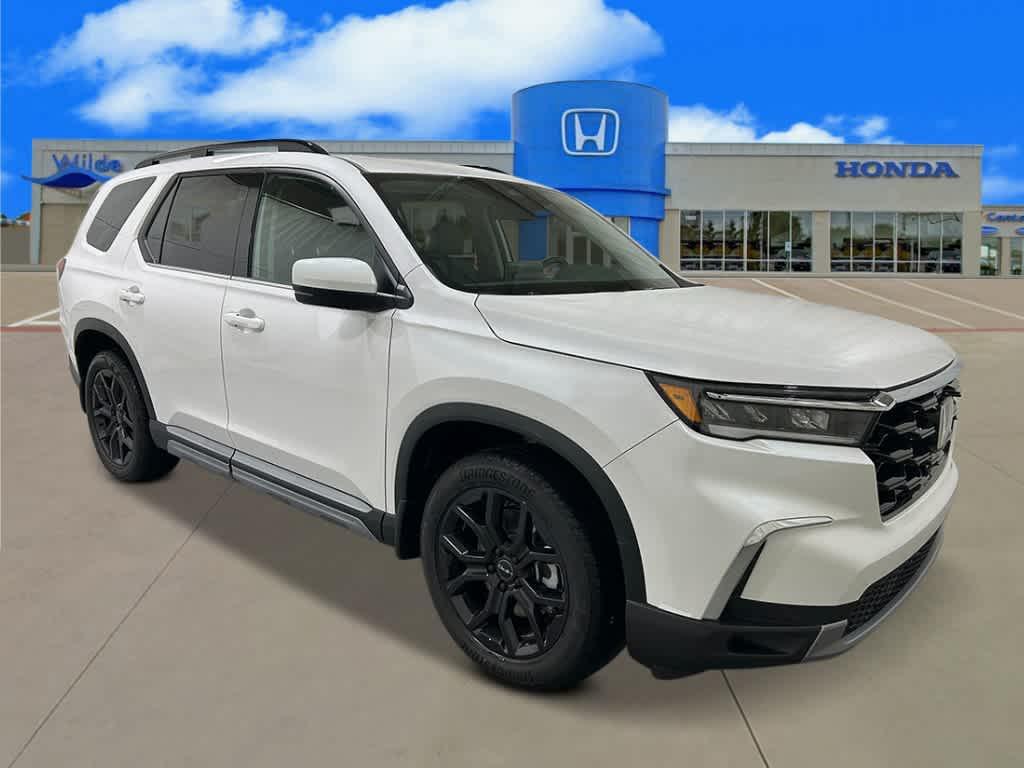 new 2025 Honda Pilot car, priced at $49,991