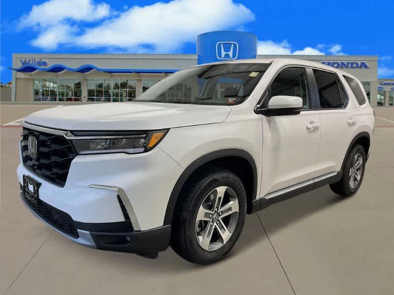new 2025 Honda Pilot car, priced at $45,797