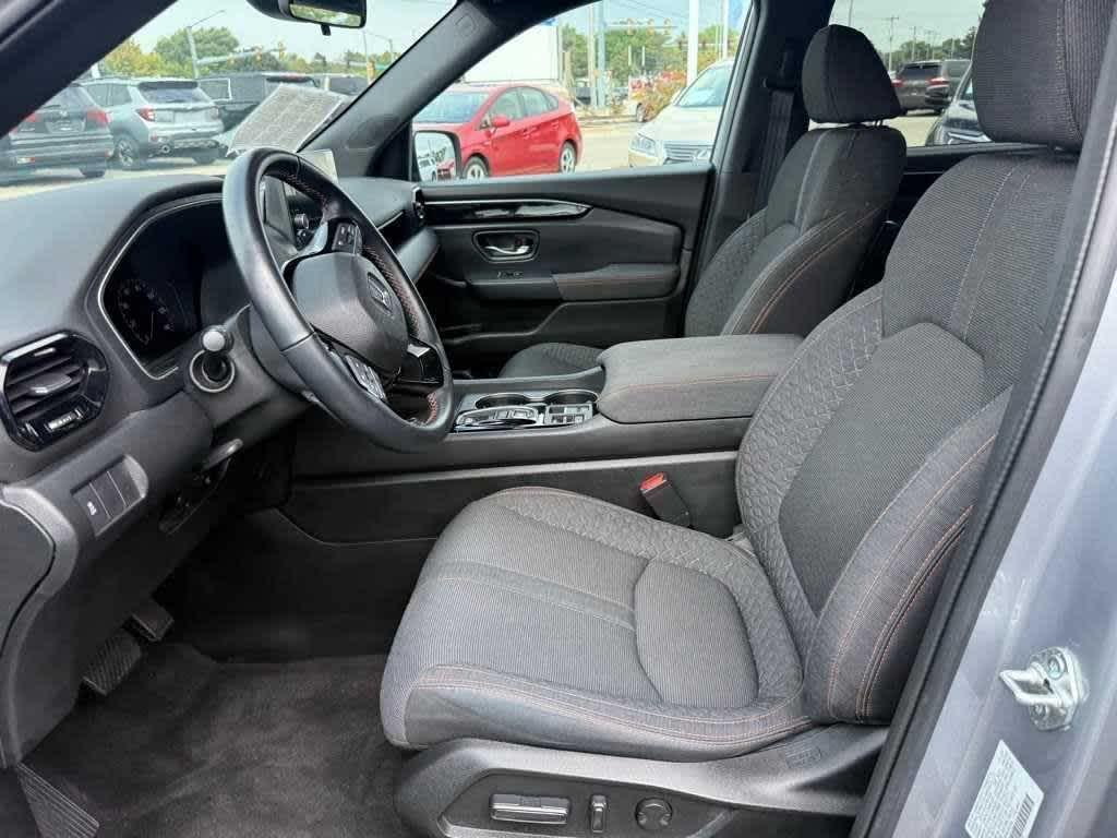 used 2023 Honda Pilot car, priced at $38,197