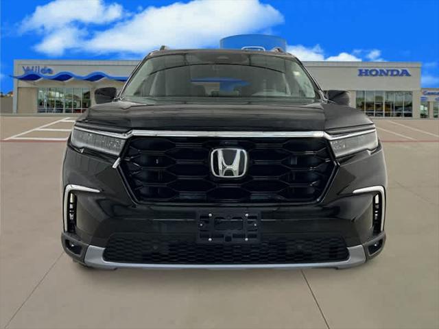 new 2025 Honda Pilot car, priced at $48,252