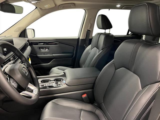 new 2025 Honda Pilot car, priced at $48,252