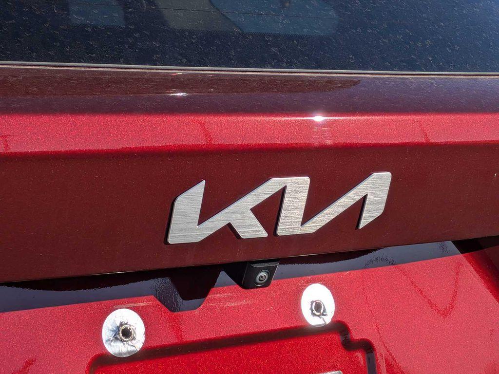 used 2025 Kia Sorento car, priced at $32,250