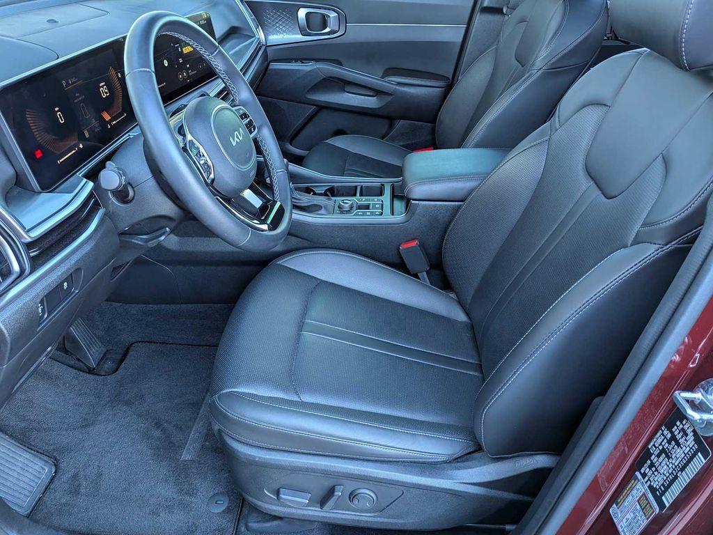 used 2025 Kia Sorento car, priced at $32,250