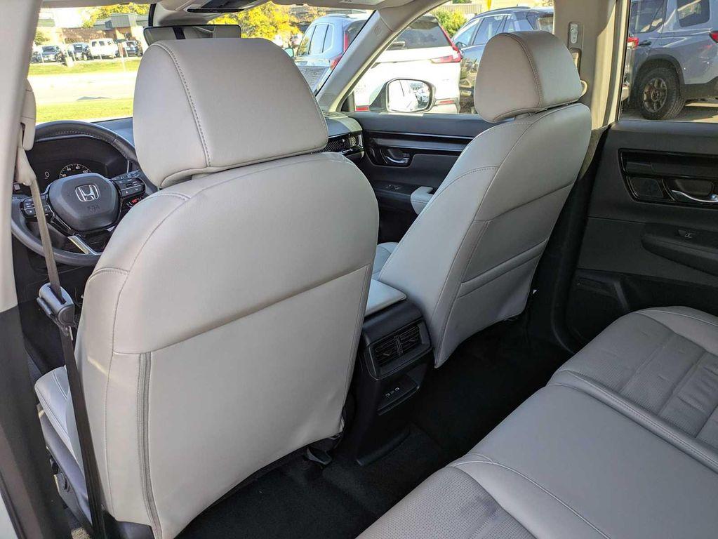 used 2024 Honda CR-V car, priced at $33,050