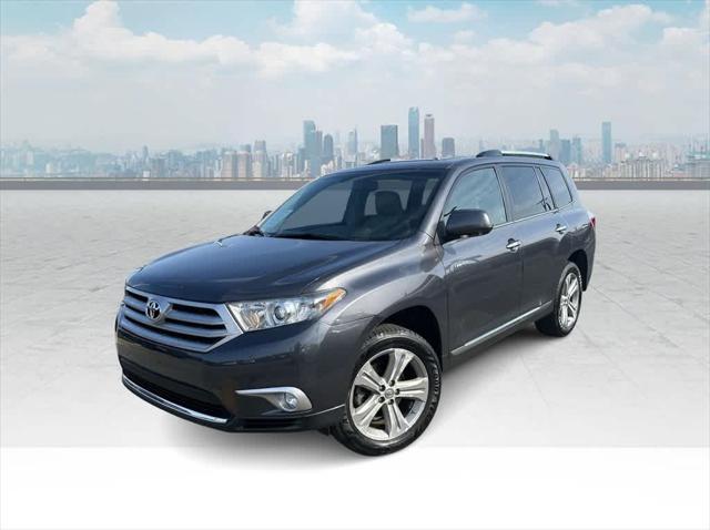 used 2013 Toyota Highlander car, priced at $13,888