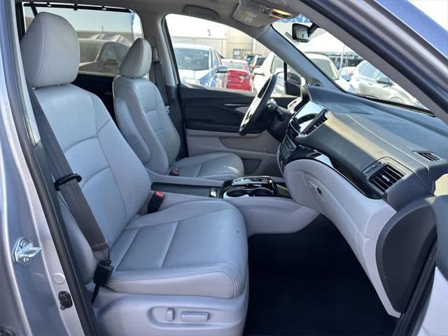 used 2022 Honda Pilot car, priced at $38,999