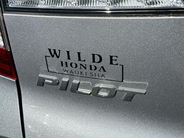 used 2022 Honda Pilot car, priced at $38,999