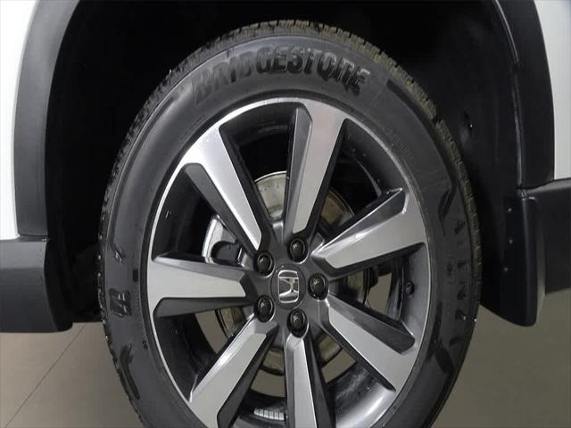 new 2025 Honda Pilot car, priced at $48,679