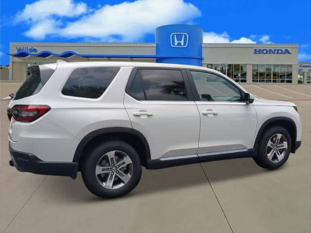 new 2025 Honda Pilot car, priced at $48,255