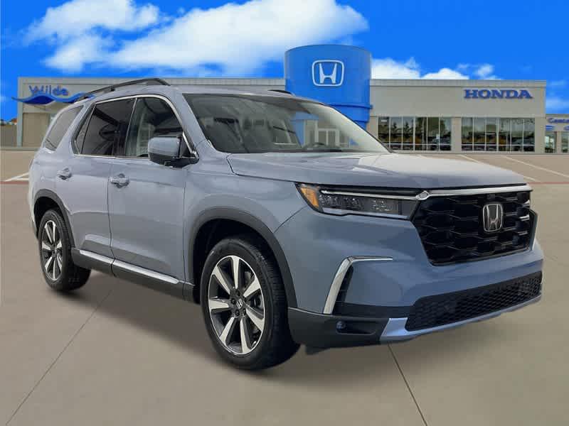 new 2025 Honda Pilot car, priced at $51,249