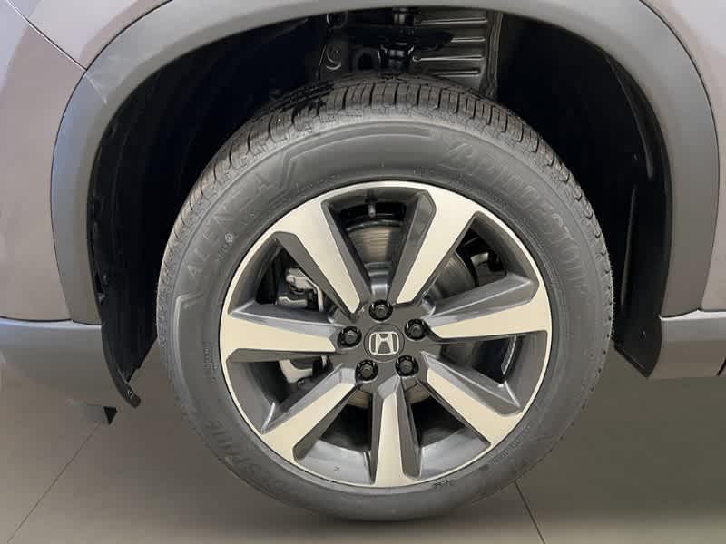 new 2025 Honda Pilot car, priced at $54,575