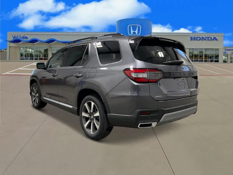 new 2025 Honda Pilot car, priced at $54,575