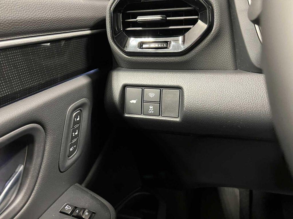 new 2025 Honda Pilot car, priced at $54,575