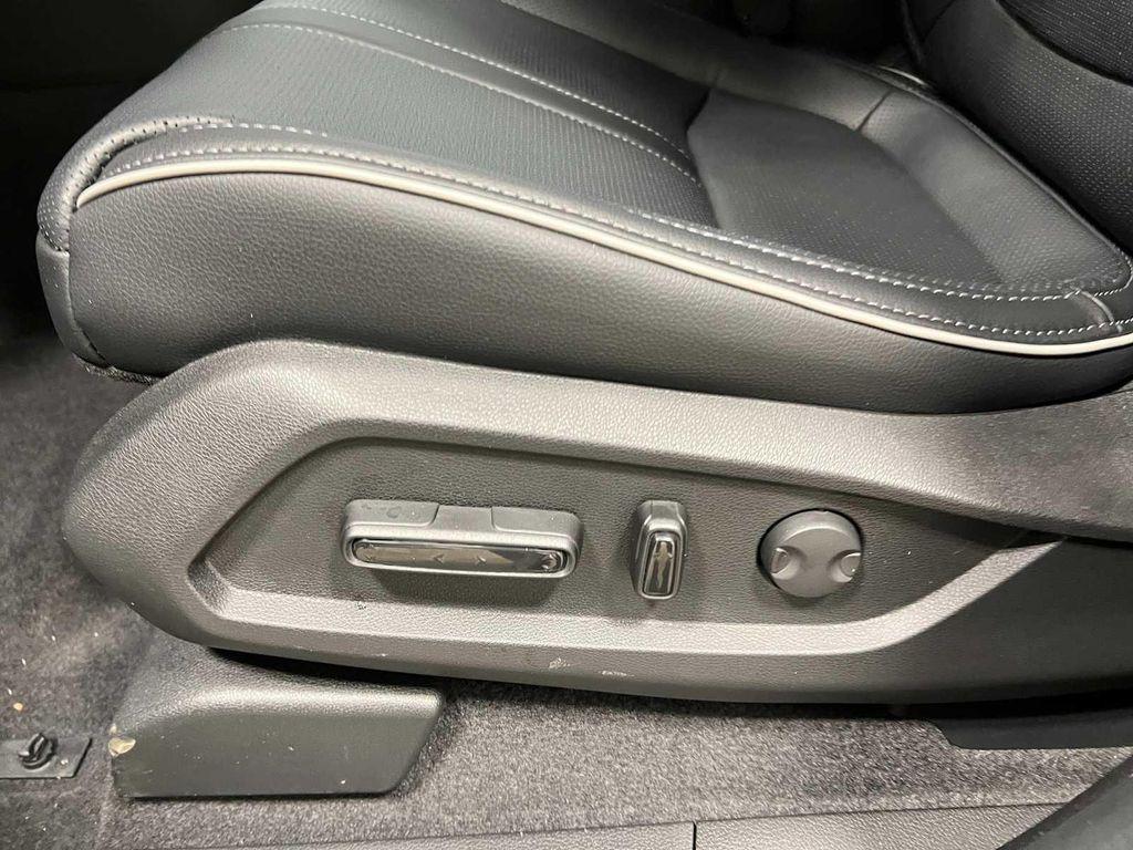 new 2025 Honda Pilot car, priced at $54,575