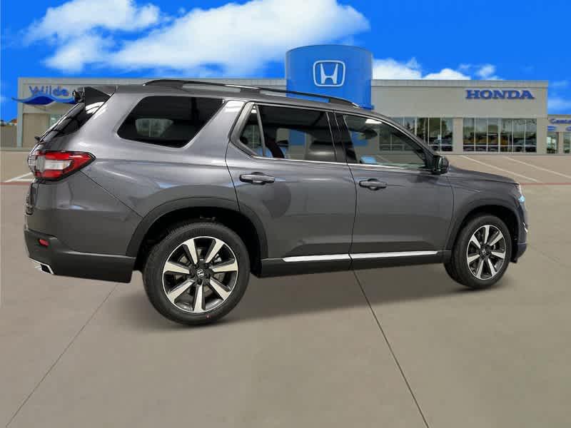 new 2025 Honda Pilot car, priced at $54,575