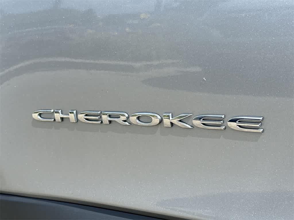 used 2015 Jeep Cherokee car, priced at $10,427