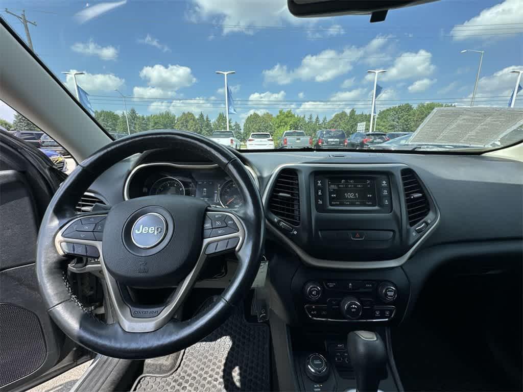 used 2015 Jeep Cherokee car, priced at $10,427