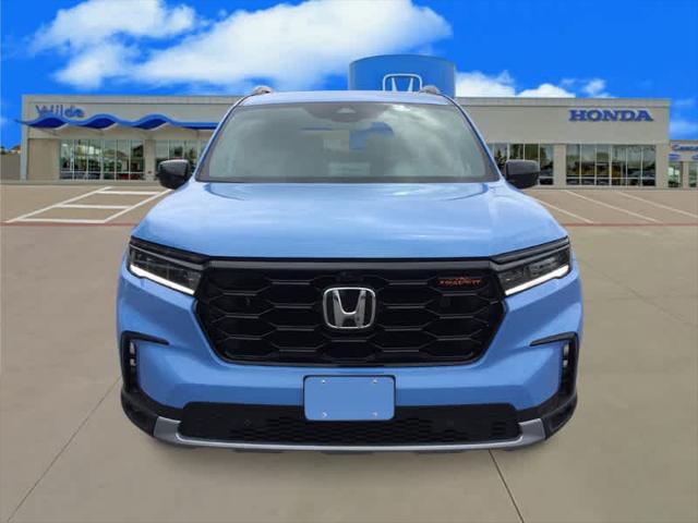 new 2025 Honda Pilot car, priced at $51,555