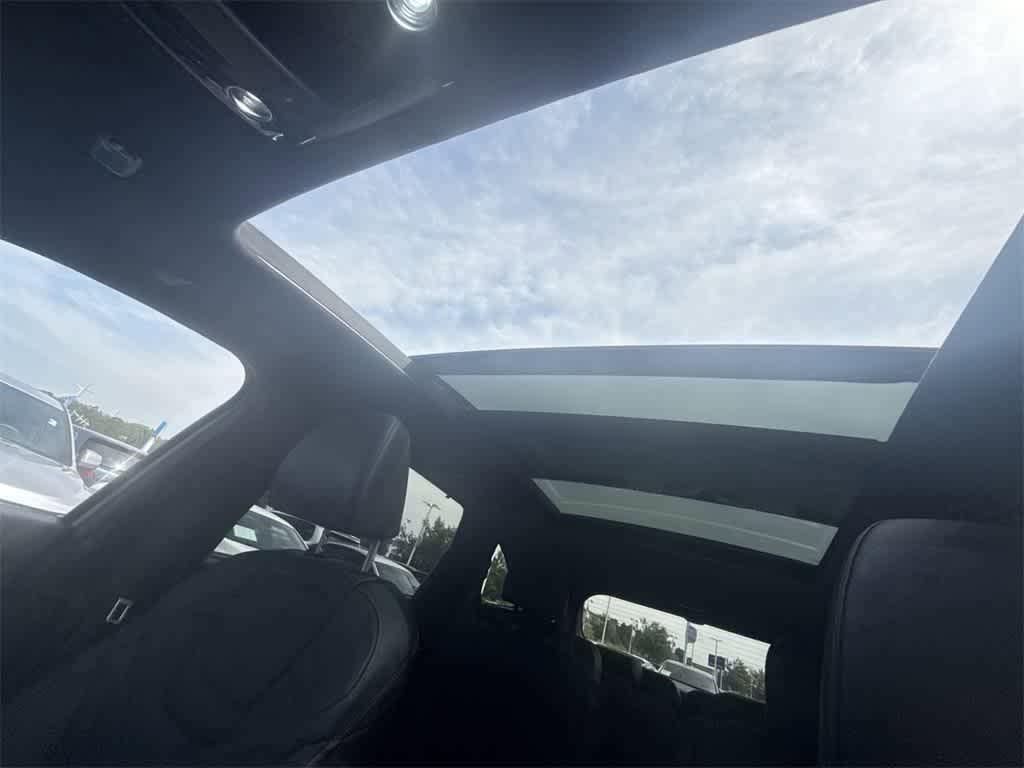 used 2025 Kia Sorento car, priced at $36,754