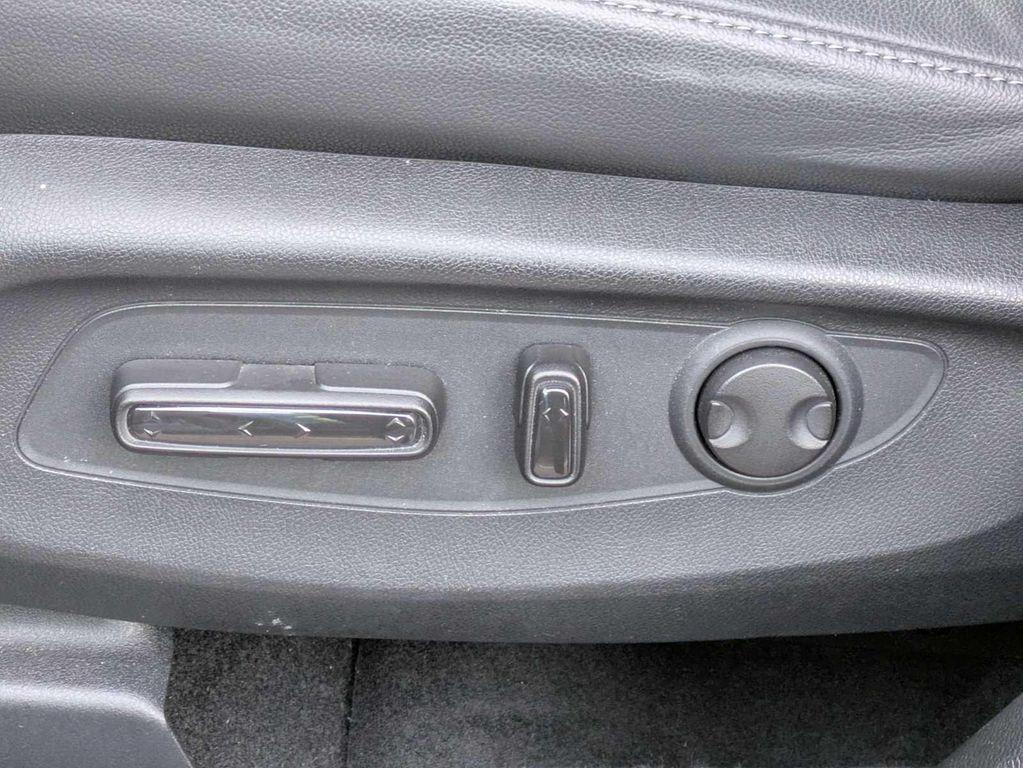 used 2023 Honda CR-V car, priced at $33,354