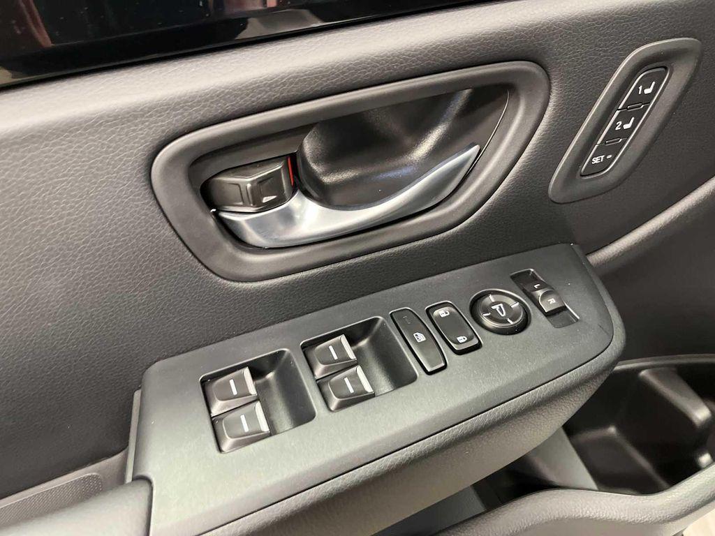 new 2025 Honda Pilot car, priced at $49,766