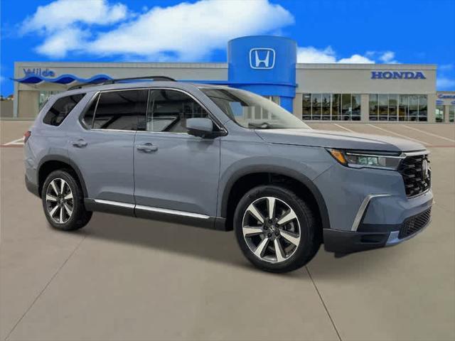 new 2025 Honda Pilot car, priced at $54,985