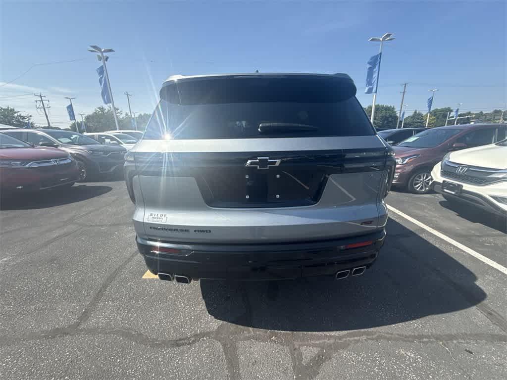 used 2024 Chevrolet Traverse car, priced at $51,981