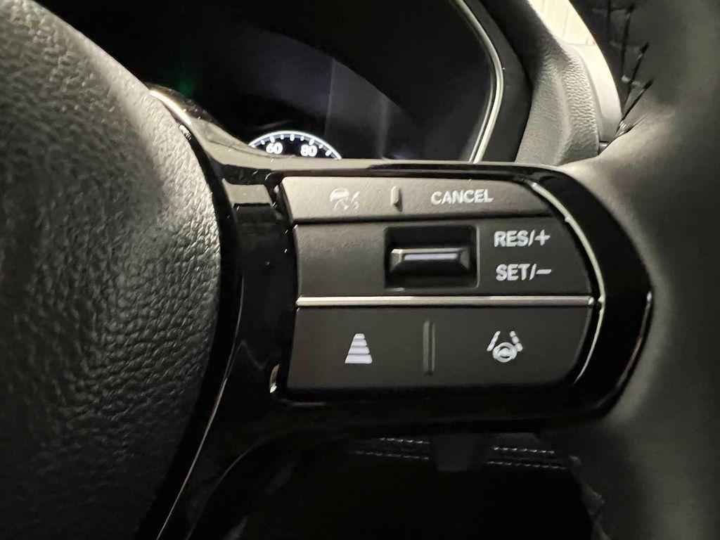 new 2025 Honda Pilot car, priced at $45,295