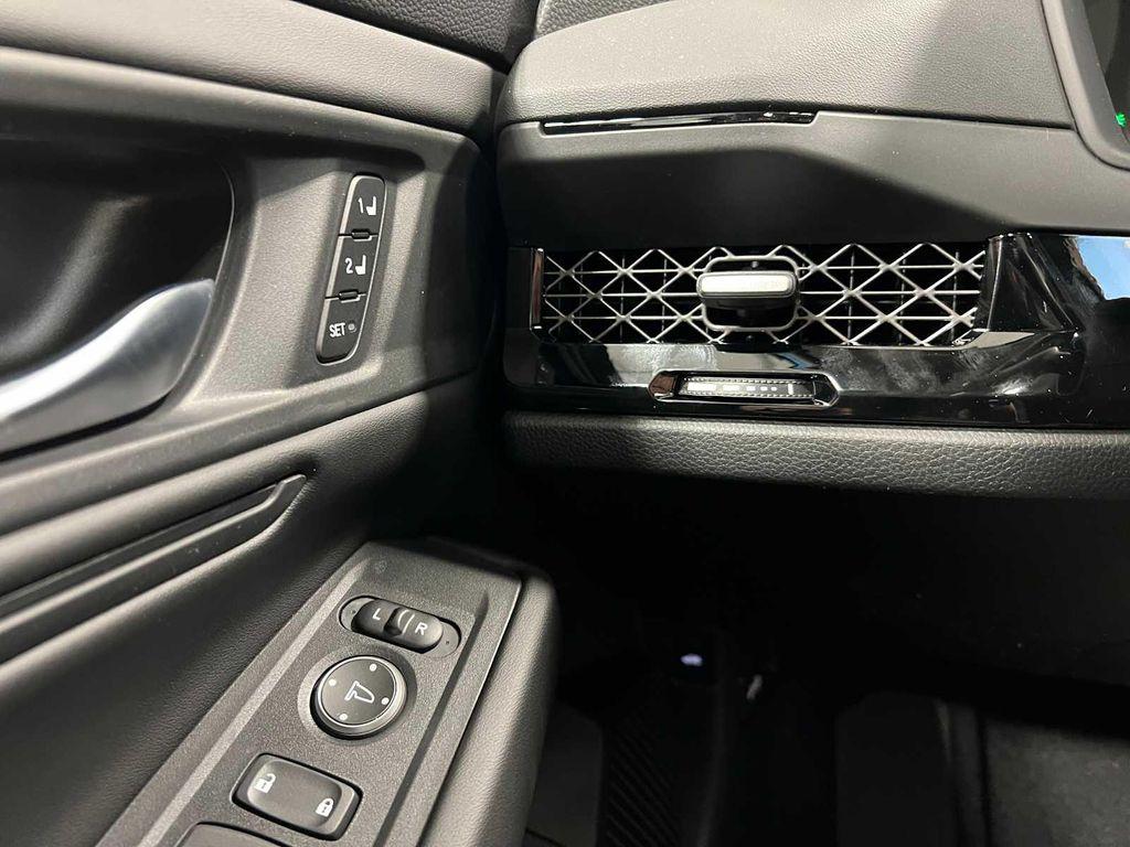 new 2025 Honda Accord Hybrid car, priced at $34,623